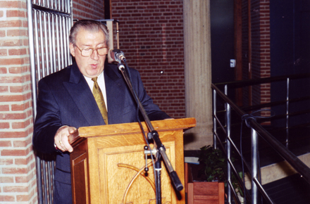 Toespraak van Paul De Vleeschouwer tijdens de opening van de gemeentelijke bib op zaterdag 14 december 1996.